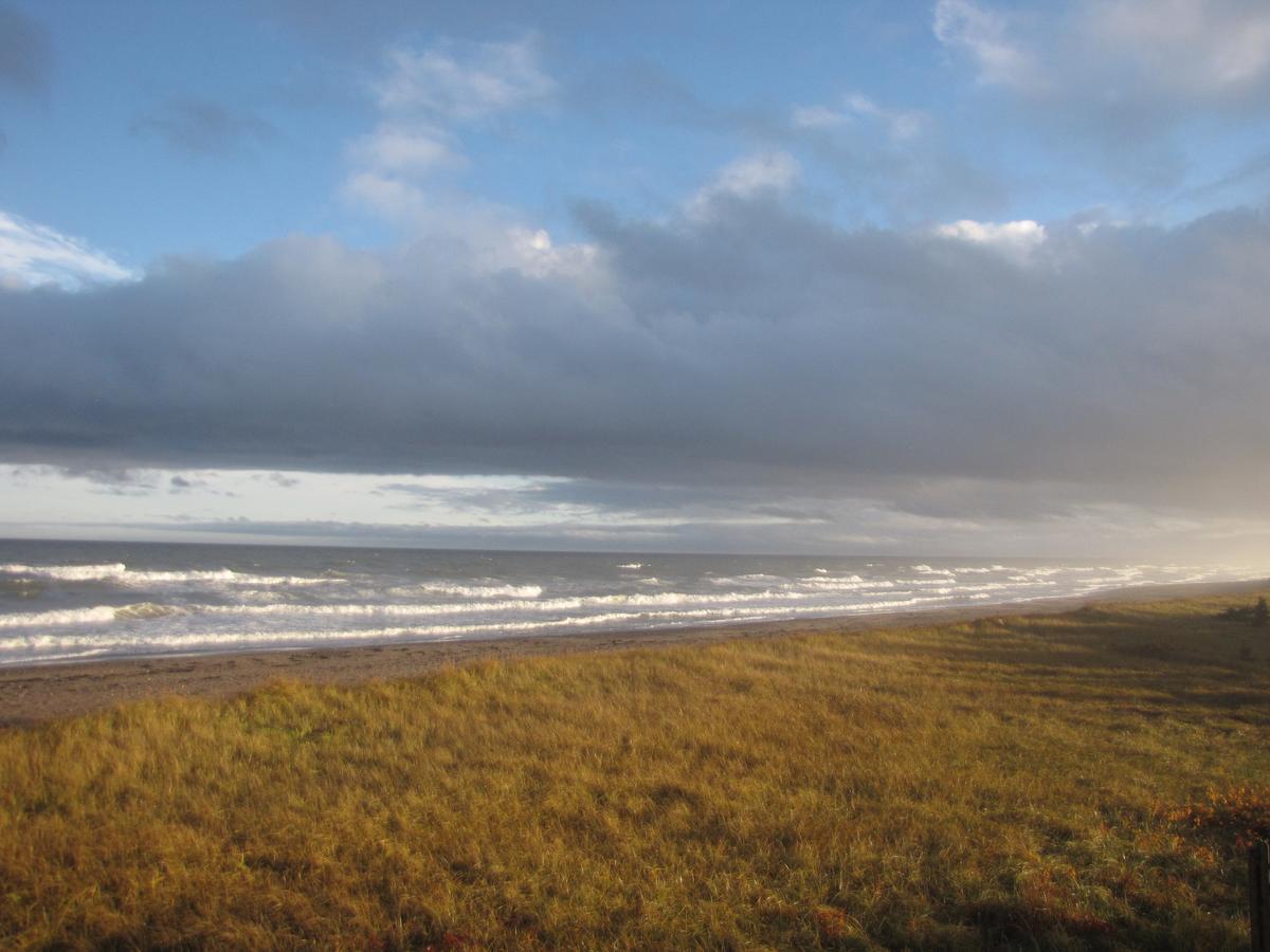Le Phare Des Dunes Tracadie Exterior photo